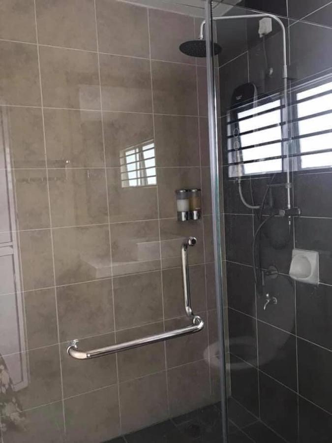 Sofiamuslim Homestay Putrajaya: Near Alamanda Mall & Government Centre Exterior photo
